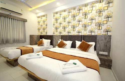 Vastrapur Hotel | Hotel A1 Vastrapur