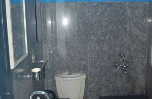 Kiriburu Hotel | Hotel Aadhar Barbil