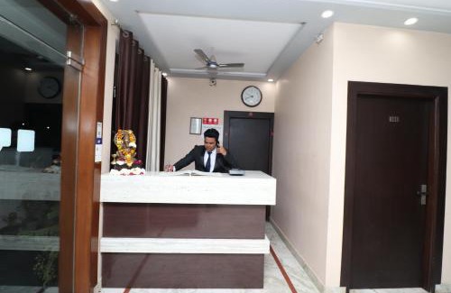 Taj Ganj Hotel | Hotel Aaradhya Residency