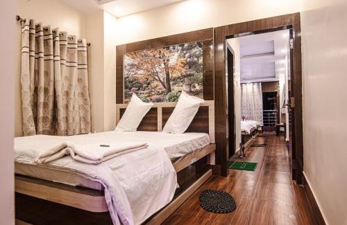 Tarapith Hotel | Hotel Aarohi