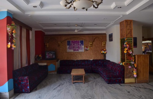 Katra Hotel | Hotel Aashirwad