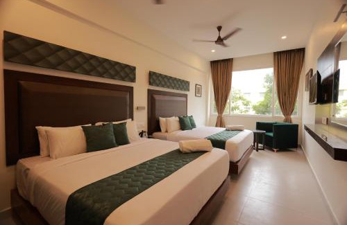 Aralvaimozhi Hotel | Hotel Aavudai Grand