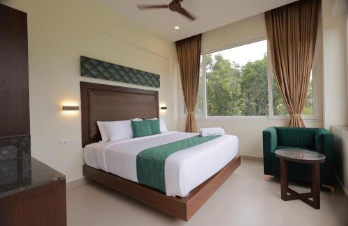Aralvaimozhi Hotel | Hotel Aavudai Grand