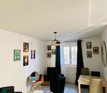 Richebourg - Saint-Clement Hotel | Hotel Abat Jour