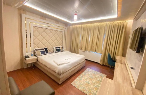 Laripora Bed & Breakfast | Hotel Abshar