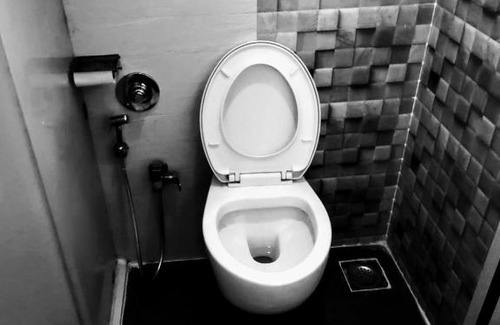 Mumbai House | Hotel Accore -Inn By BeStays, Sakinaka Mumbai
