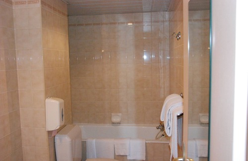 Lourdes Hotel | Hotel Acropolis