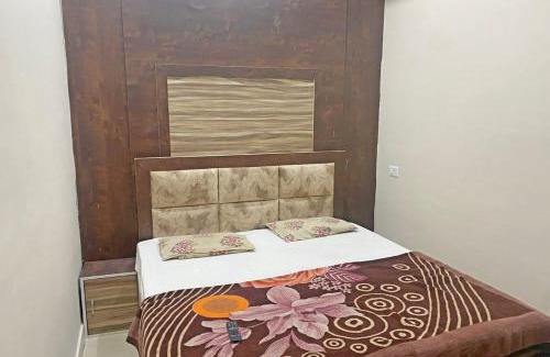 Saharanpur House | Hotel Adarsh Palace,Saharanpur