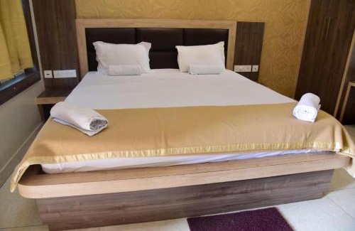 Kendujhar Hotel | Hotel Adhunik Palace