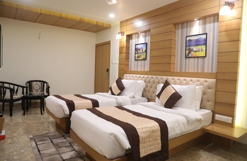Maharana Pratap Nagar Hotel | Hotel Aditya Residency