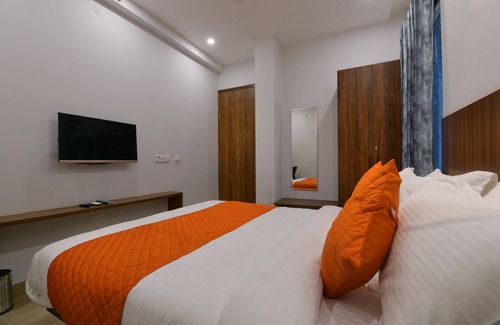 Indirapuram Hotel | Hotel Admire Inn By F9 Hotels
