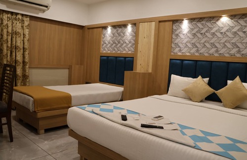 Belapur Hotel | Hotel Aishwarya Residency