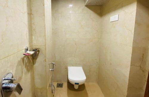 Versova Hotel | Hotel Aksa Palace