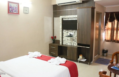 Railway New Colony Hotel | Hotel Akshaya