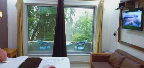 Khanspur Hotel | Hotel Al Azeem