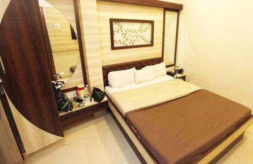 Prabhadevi Hotel | Hotel Al Moazin