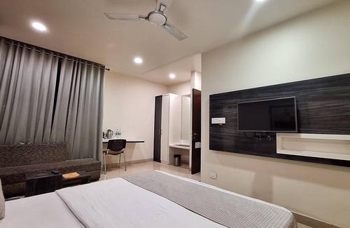 Maharana Pratap Nagar Hotel | Hotel Alankar Palace
