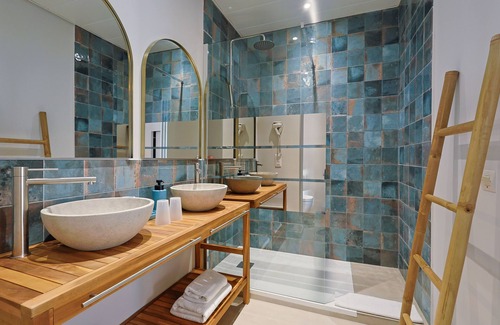 Riou - Petit Juas - Av de Grasse Hotel | Hotel Albert 1er
