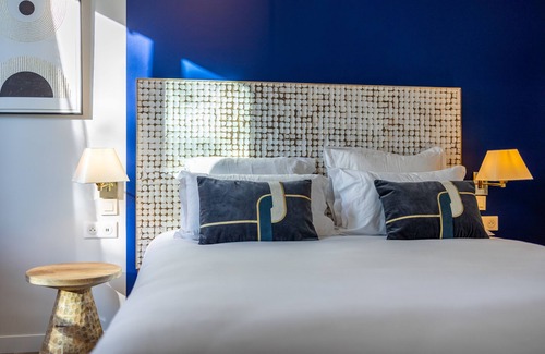 Riou - Petit Juas - Av de Grasse Hotel | Hotel Albert 1er