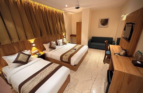 Jogeshwari West Hotel | Hotel Alfa Suites