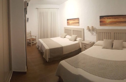 Zahara de los Atunes Hotel | Hotel Almadrabeta
