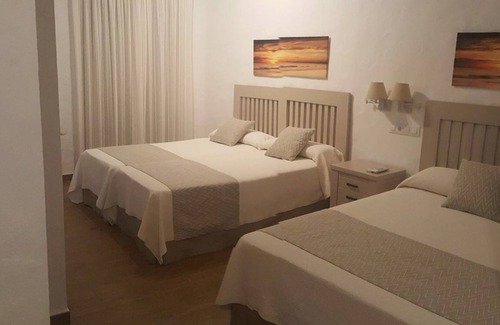 Zahara de los Atunes Hotel | Hotel Almadrabeta