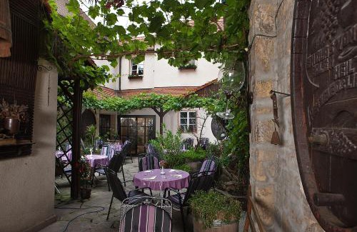 Freyburg Hotel | Hotel Altdeutsche Weinstuben