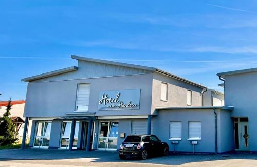Ubstadt-Weiher Hotel | Hotel am Hardtsee