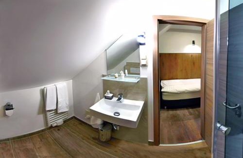Oebisfelde Hotel | Hotel Am Markt