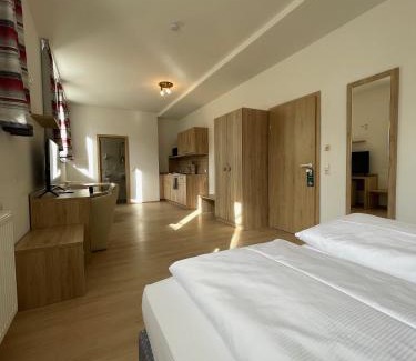 Ulm Bed & Breakfast | Hotel am Römerplatz