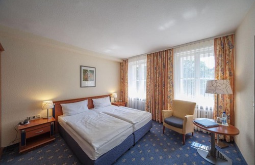 Lebenstedt Hotel | Hotel am See