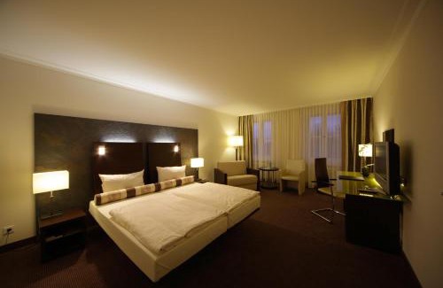 Lebenstedt Hotel | Hotel am See