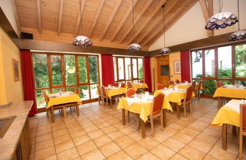 Munchen District House | Hotel am Wald