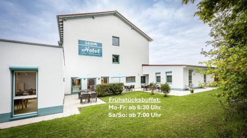 Hausen b. Wurzburg Hotel | Hotel Am Wiesenweg l 24h check-in