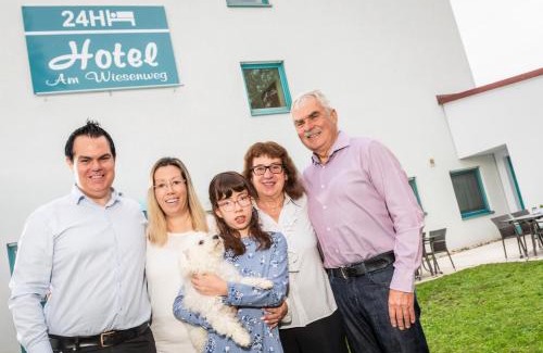 Hausen b. Wurzburg Hotel | Hotel Am Wiesenweg l 24h check-in