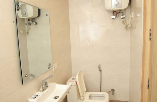 Mahipalpur Extension Hotel | Hotel Aman Inn