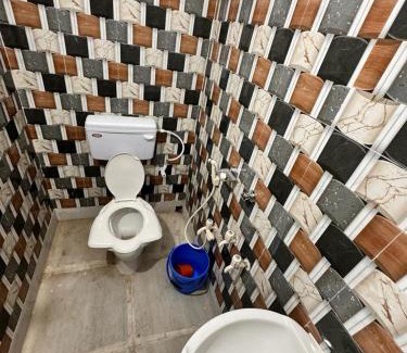 Diamond Harbour Hotel | HOTEL AMARNATH Bakkhali
