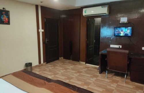 Kalyani Hotel | Hotel Ambassador Chocolate Inn Kalyani