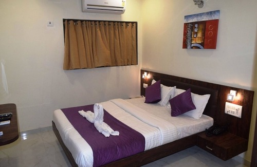 Cuffe Parade Hotel | Hotel Amber