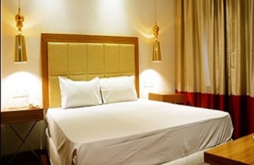 Rajnandgaon Hotel | Hotel Amora