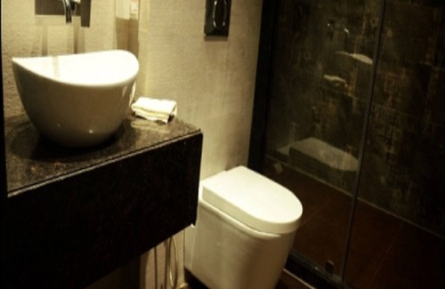 Rajnandgaon Hotel | Hotel Amora