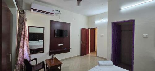 Tiruchirappalli Hotel | Hotel AMR Residency