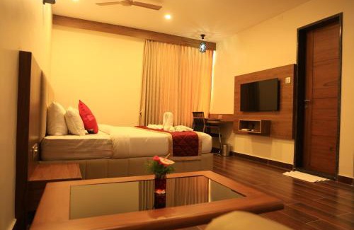 Denkanikota Hotel | Hotel Anand Grand