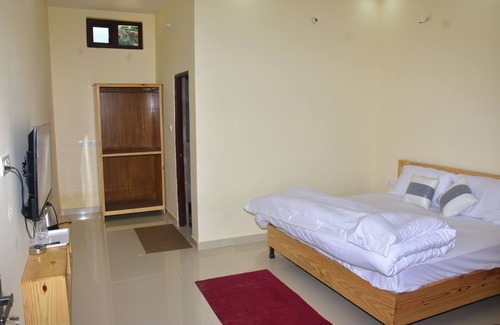 Narainkoti Hotel | Hotel Anandam Phata