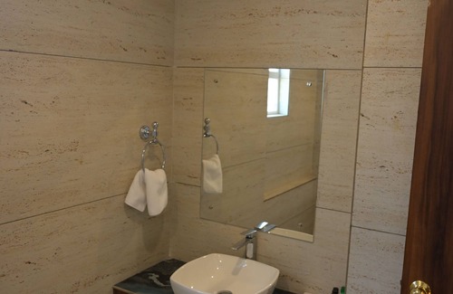 Patia Hotel | Hotel Ananta Sayana