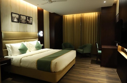 Banga Hotel | Hotel Anmol