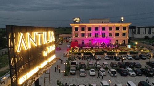 Sonepat Hotel | Hotel Antilia by Zion