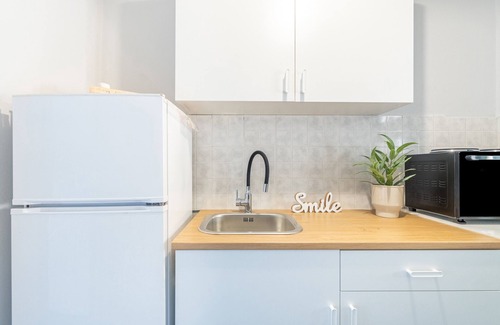 Lakones Apartment | Hotel Apartment "Spyridoula Studio 2" with Sea View, Shared Pool & Wi-Fi