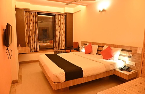 Adarsh Nagar Hotel | Hotel Apex Intercontinental