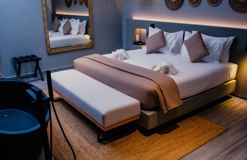 Cabinda Province Hotel | Hotel Apolonia Complexus